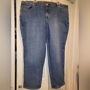 Gloria Vanderbilt Amanda Straight Leg Jeans
